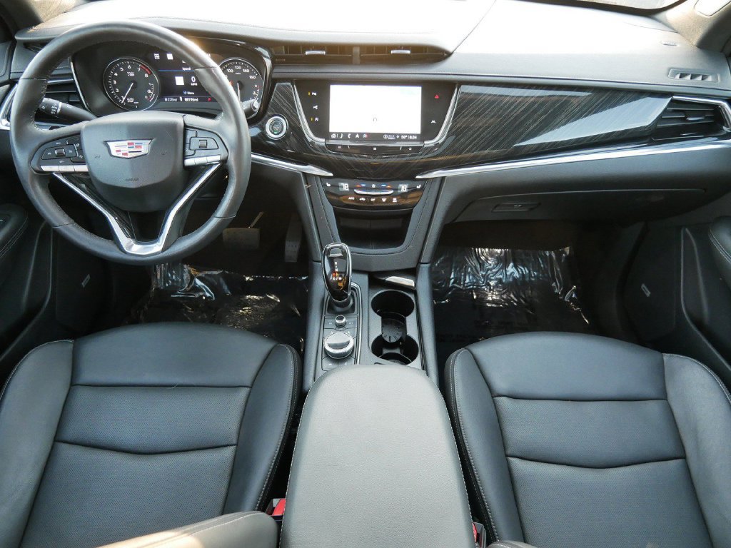 Used 2021 Cadillac XT6 Premium Luxury w/ LPO, ONYX Package AWD/4WD image 14