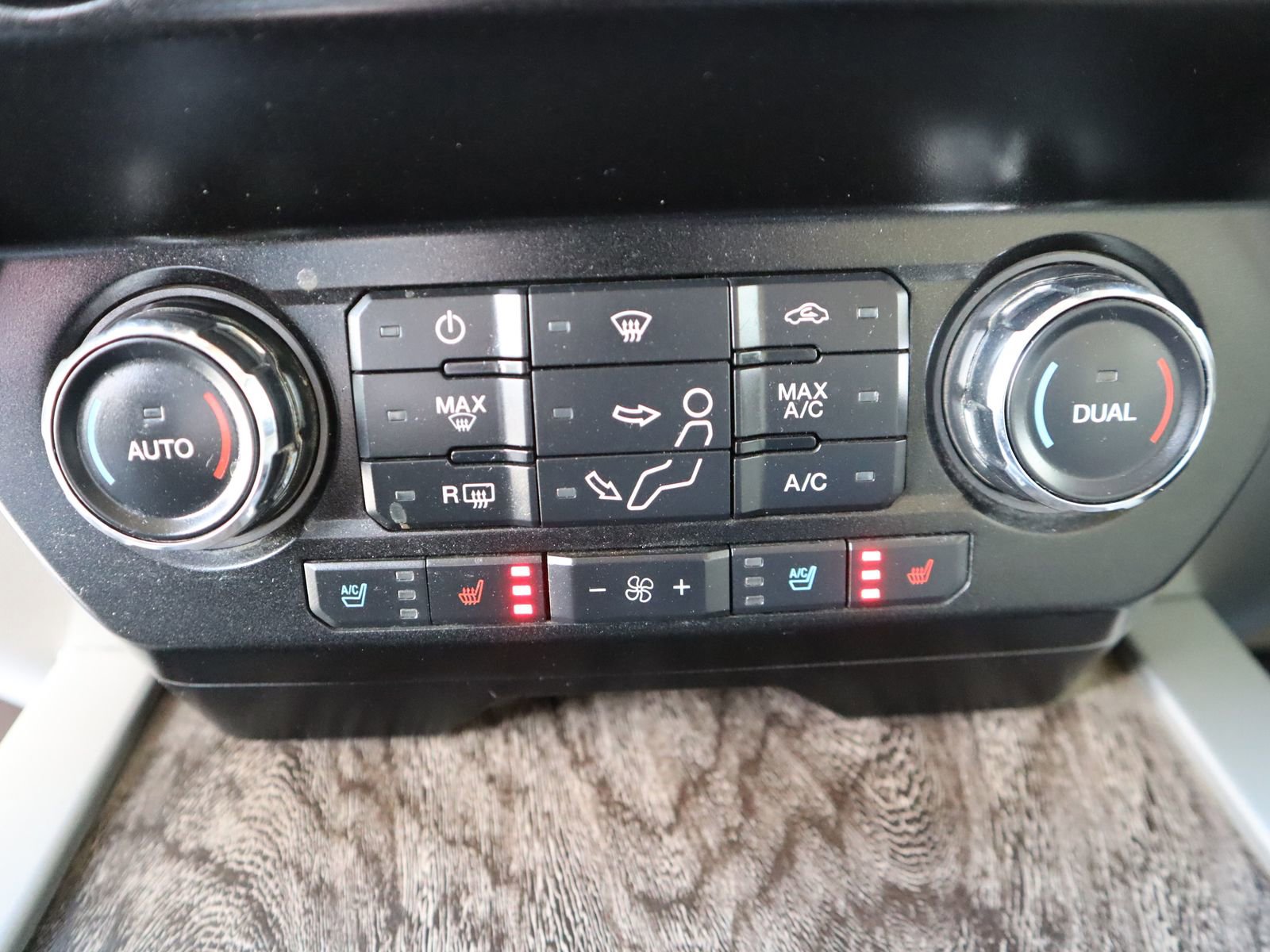 Used 2019 Ford F450 Lariat w/ Lariat Ultimate Package image 42