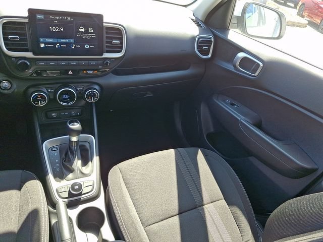 New 2026 Hyundai Venue SEL FWD image 11