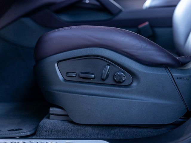 Certified 2025 Porsche Cayenne S image 40