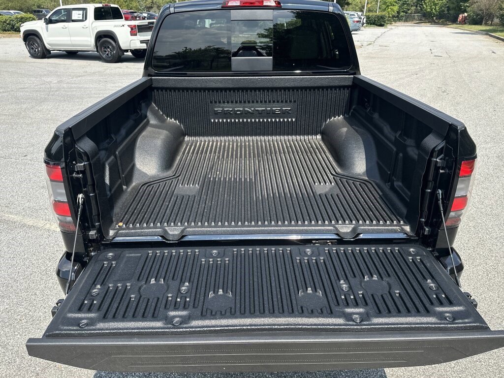 New 2026 Nissan Frontier SV image 30