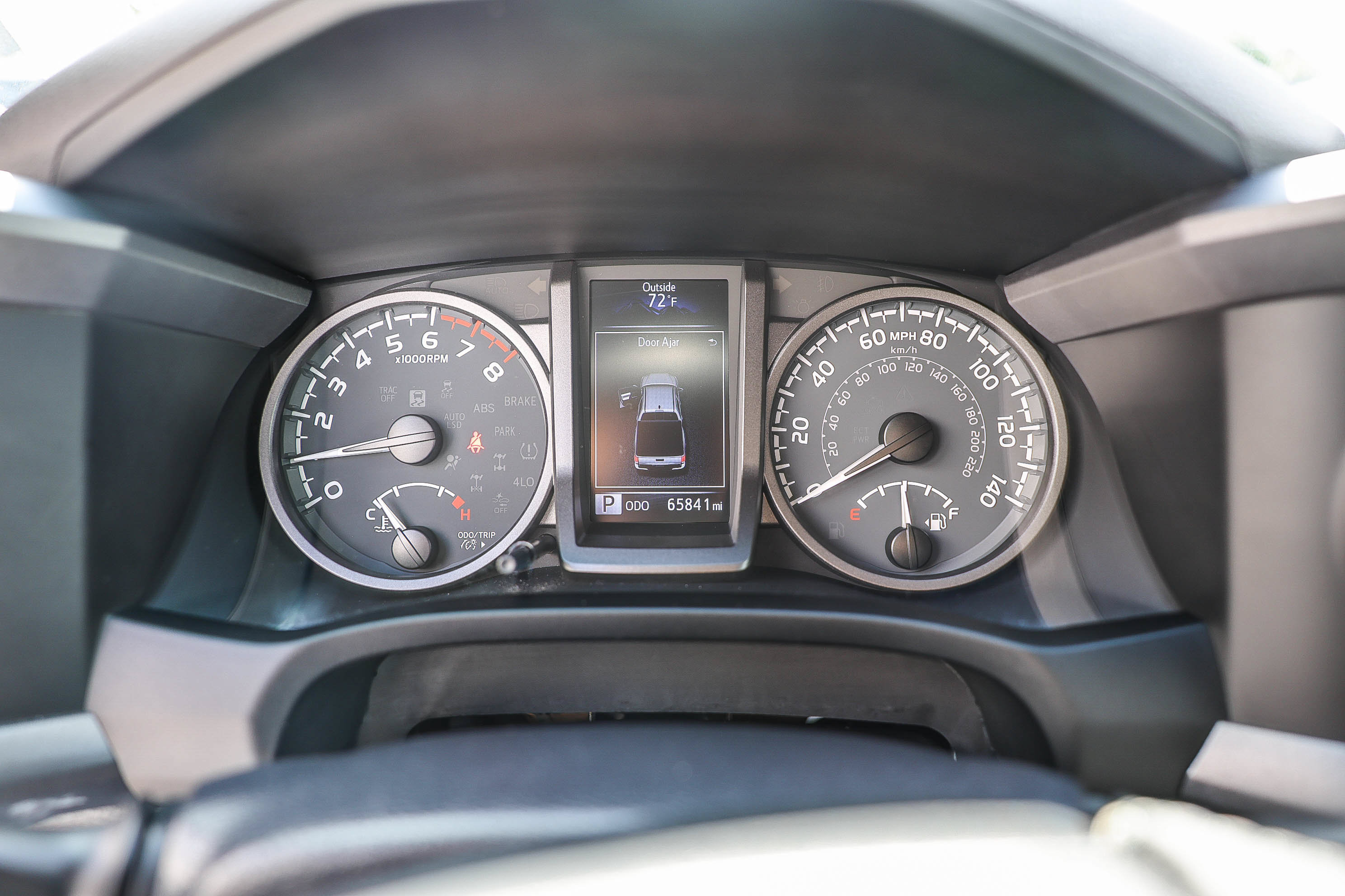 Used 2021 Toyota Tacoma TRD Sport w/ Technology Package RWD image 12