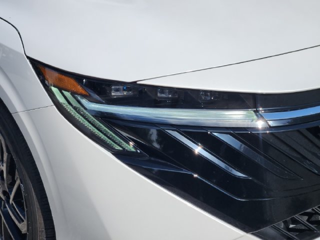 New 2027 Nissan Sentra SR w/ SR Premium Package FWD image 9
