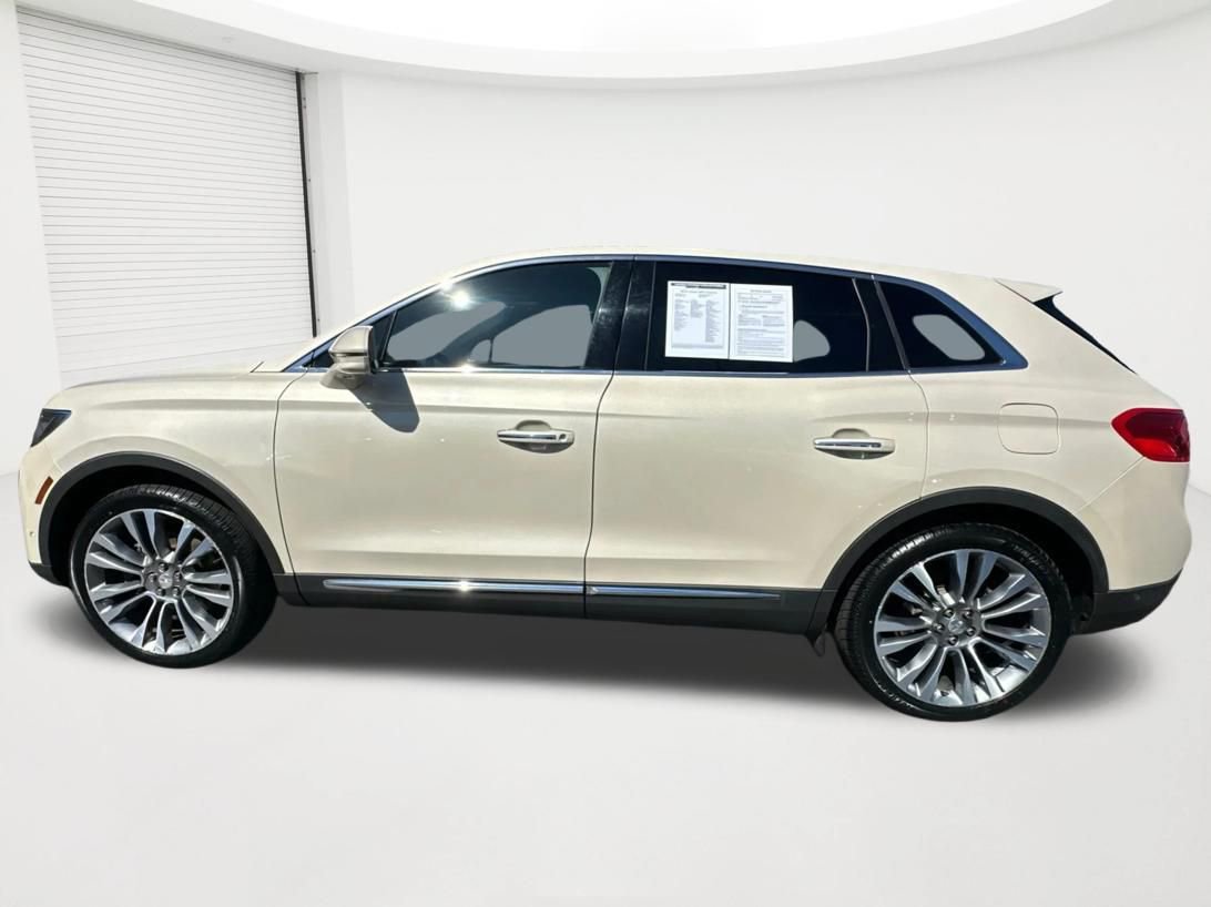 Used 2016 Lincoln MKX Reserve w/ Technology Package AWD/4WD image 8
