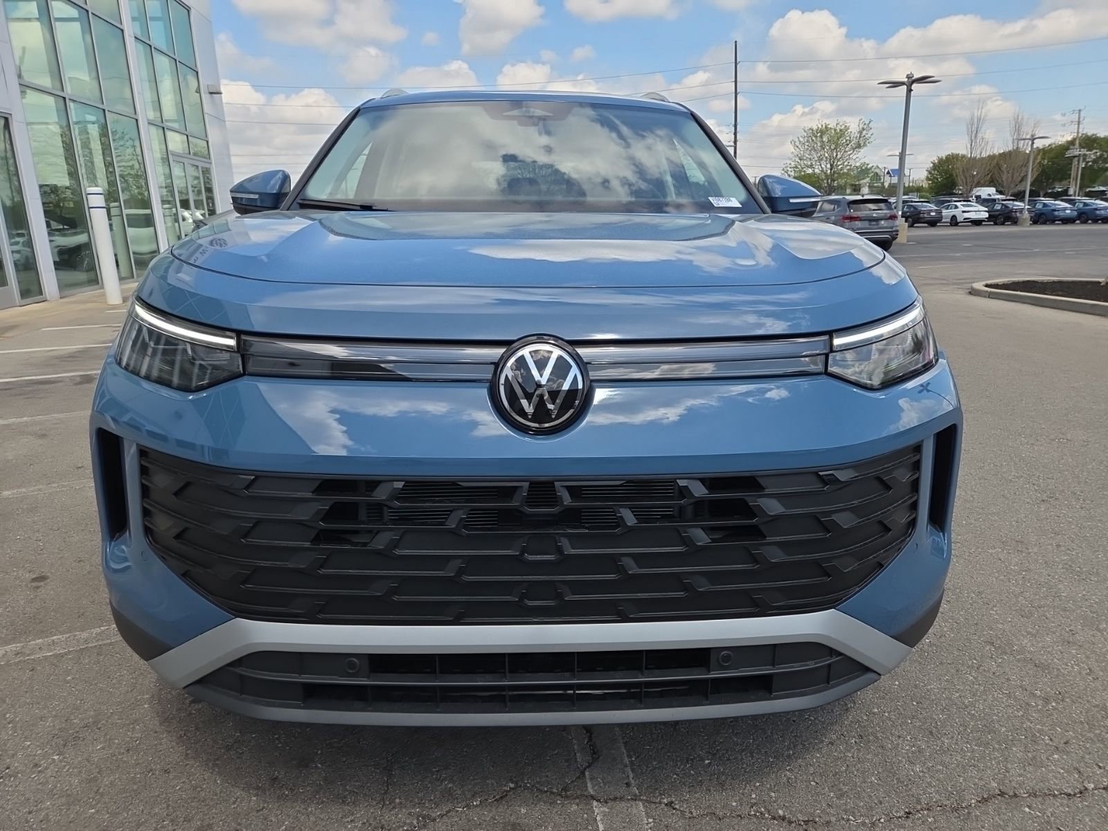 New 2026 Volkswagen Tiguan SE AWD/4WD image 12