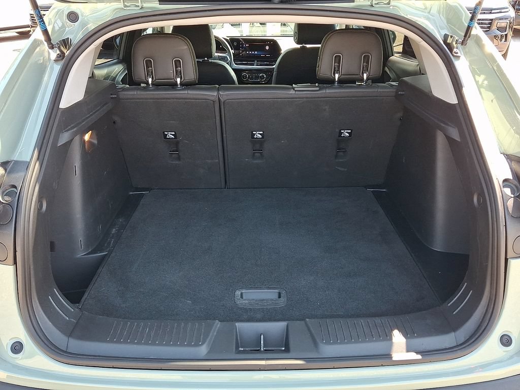 Certified 2024 Chevrolet Trax ACTIV w/ Sunroof Package FWD image 29