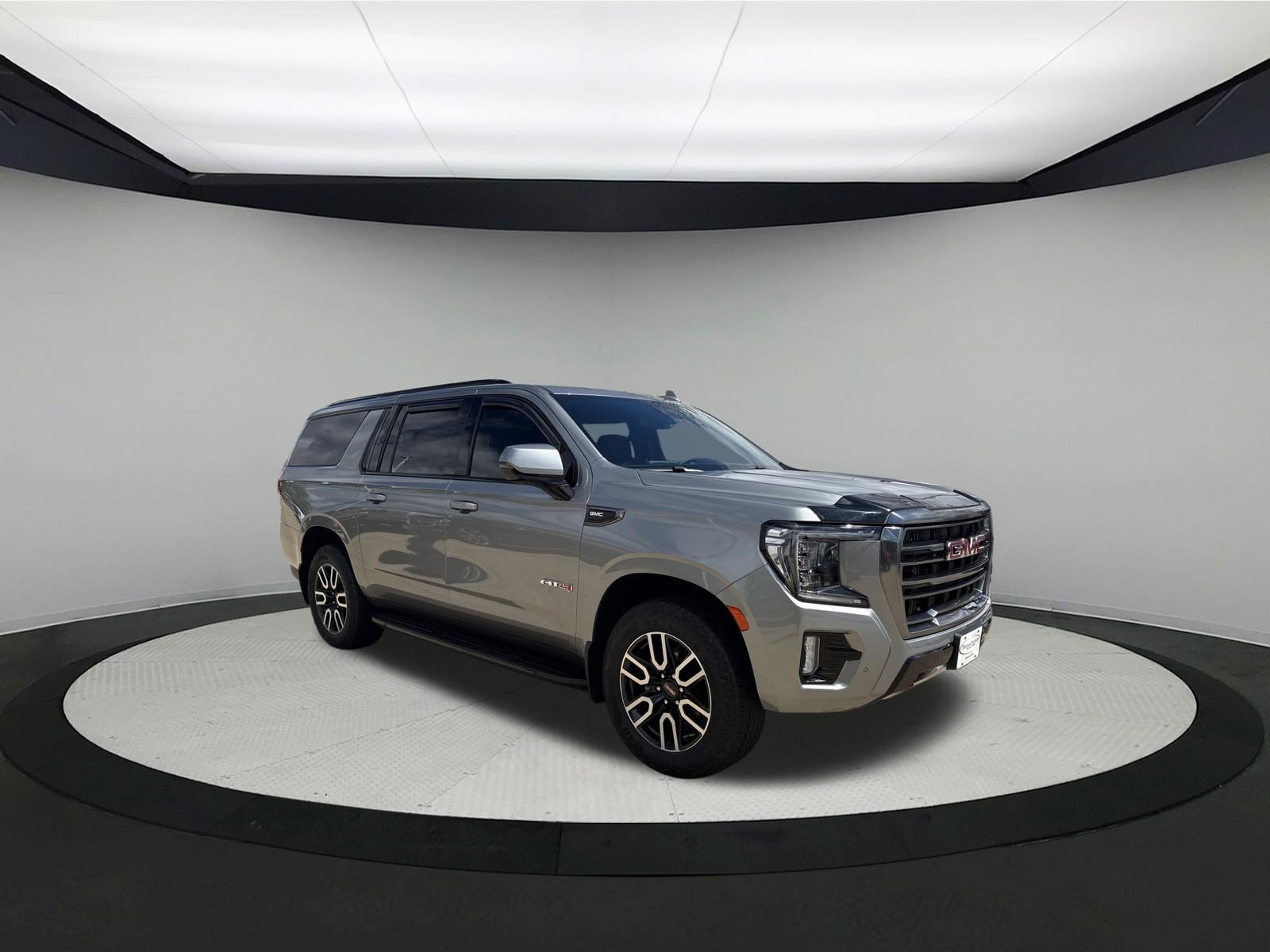Used 2023 GMC Yukon XL AT4 AWD/4WD image 4