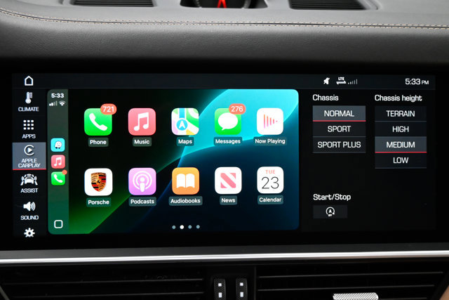 Used 2019 Porsche Cayenne Turbo w/ Premium Plus Package image 92