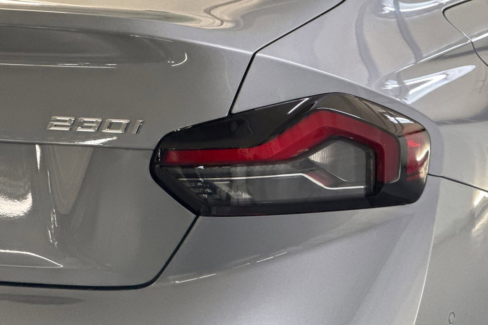 Used 2025 BMW 230i Coupe w/ Convenience Package image 13