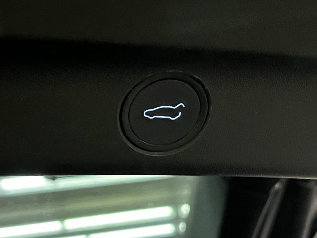 Used 2021 Tesla Model Y Long Range image 35