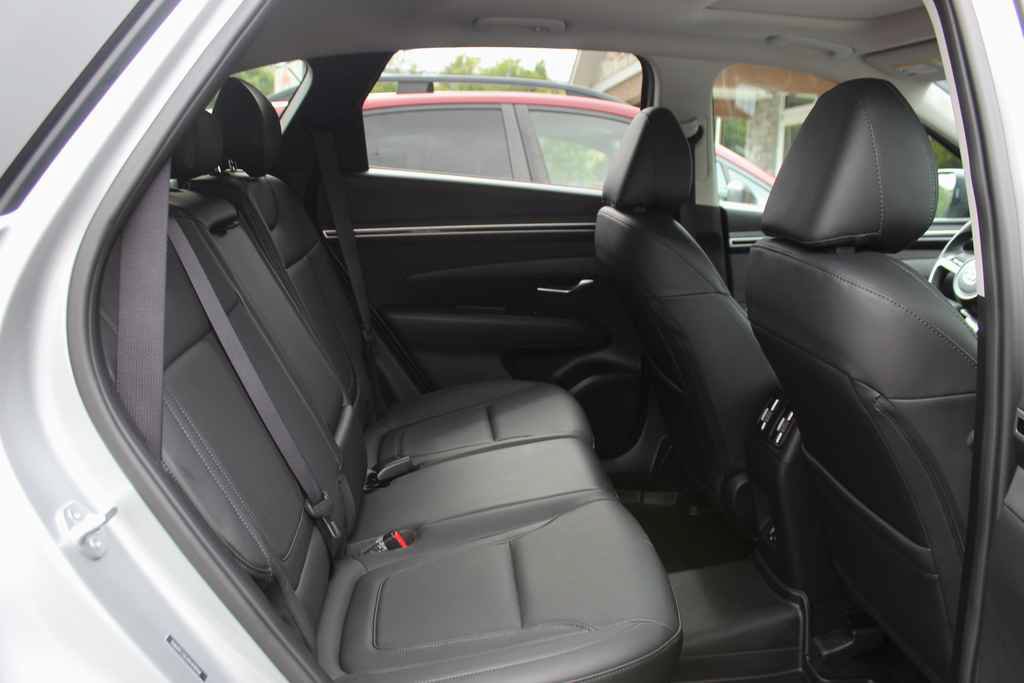 Used 2024 Hyundai Tucson SEL w/ Convenience Package AWD/4WD image 28
