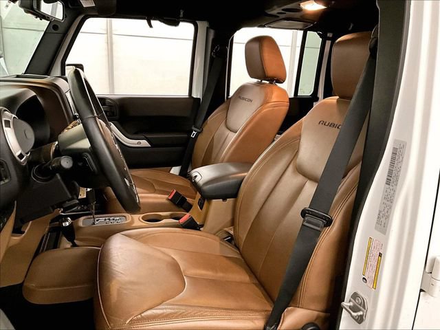 Used 2016 Jeep Wrangler Unlimited Rubicon w/ Connectivity Group AWD/4WD image 24