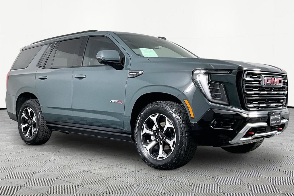 Used 2025 GMC Yukon AT4 w/ AT4 Premium Plus Package AWD/4WD image 3