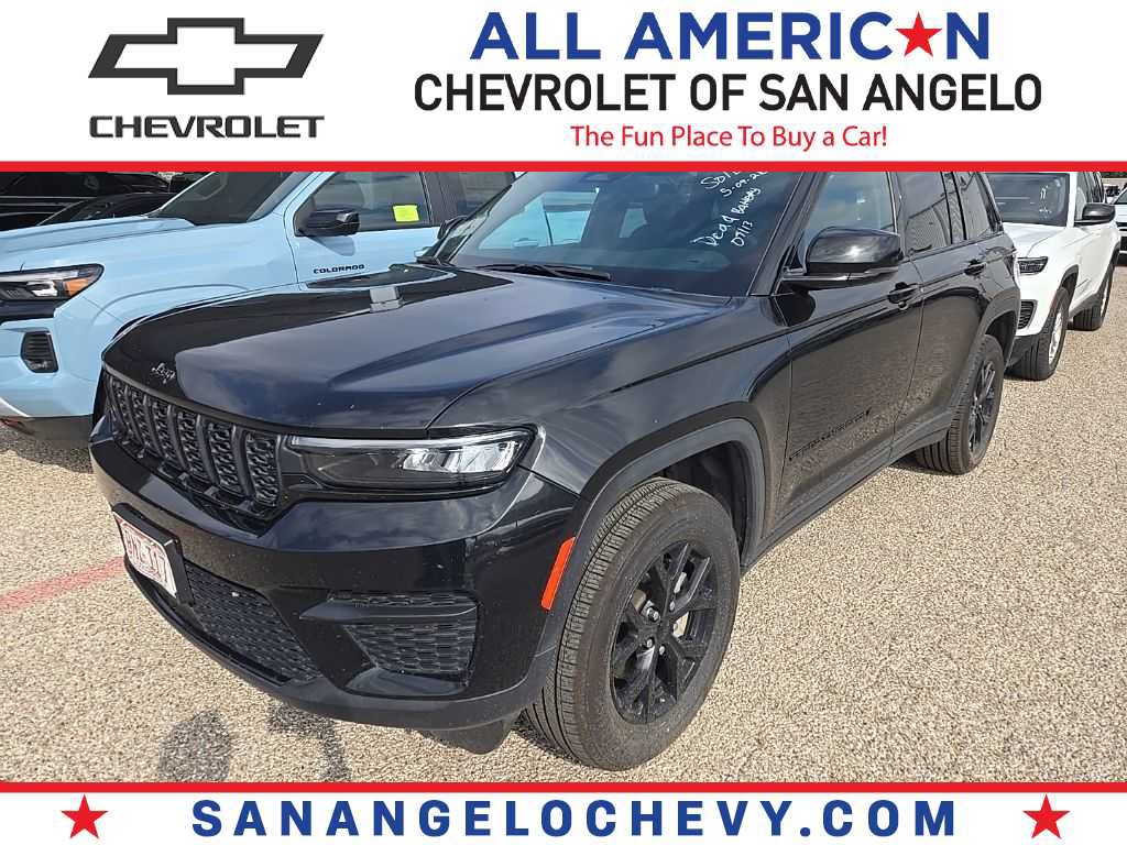 Used 2024 Jeep Grand Cherokee Altitude AWD/4WD image 1