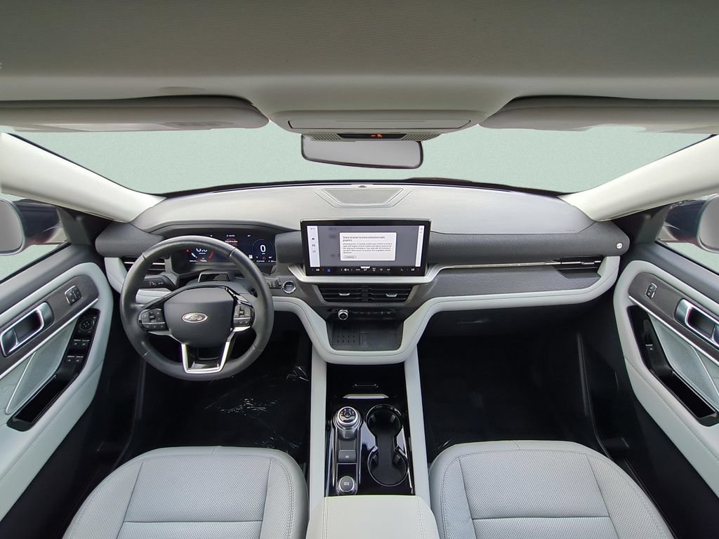 Used 2025 Ford Explorer Platinum w/ Ultimate Package RWD image 13
