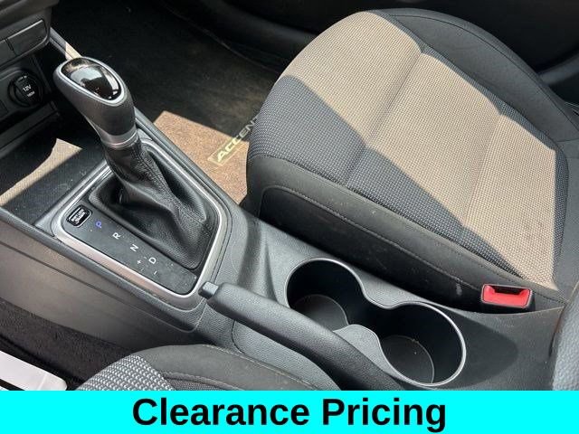 Used 2021 Hyundai Accent SEL image 28