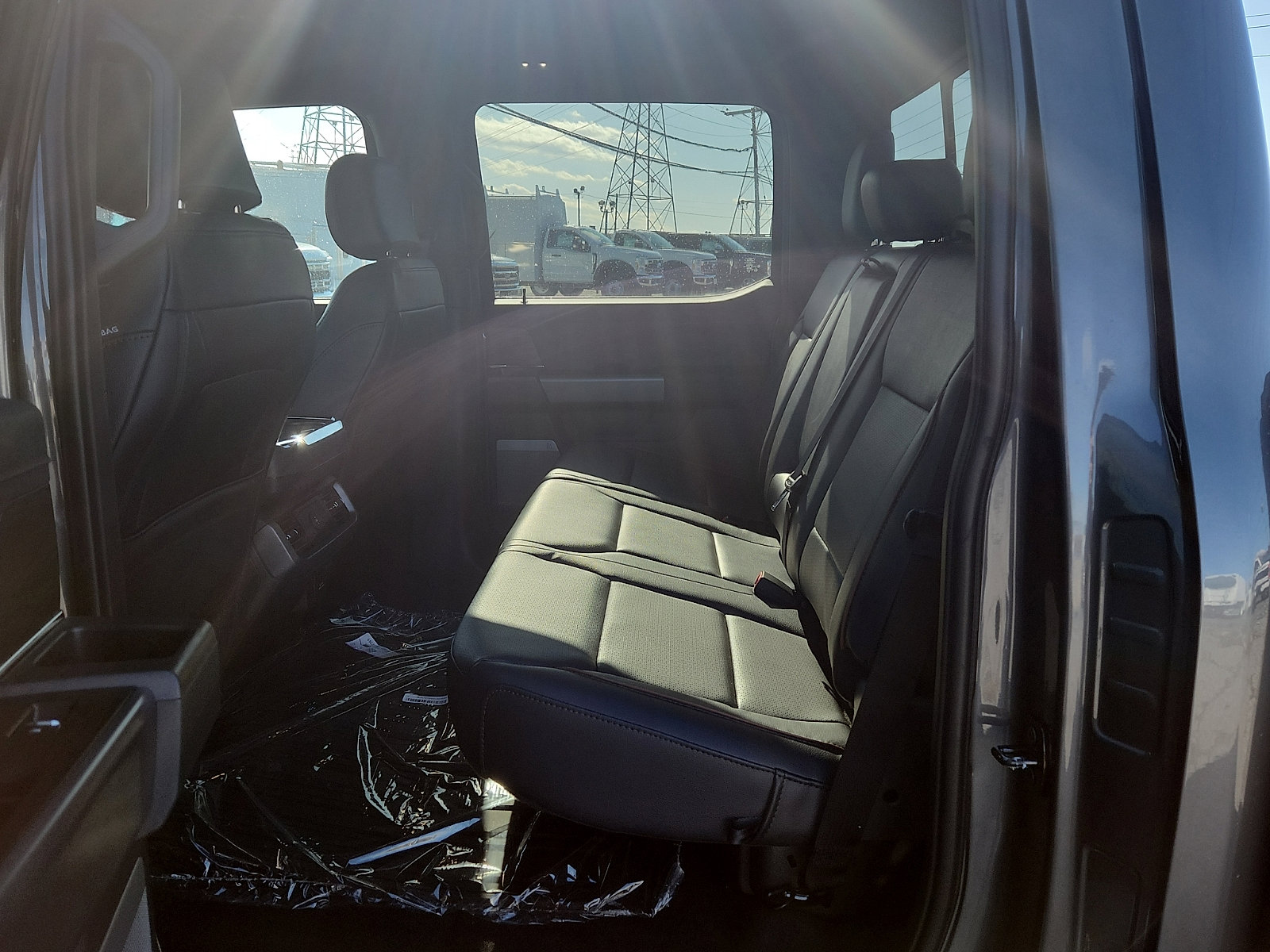 New 2025 Ford F150 Lariat w/ Equipment Group 501A Mid image 6