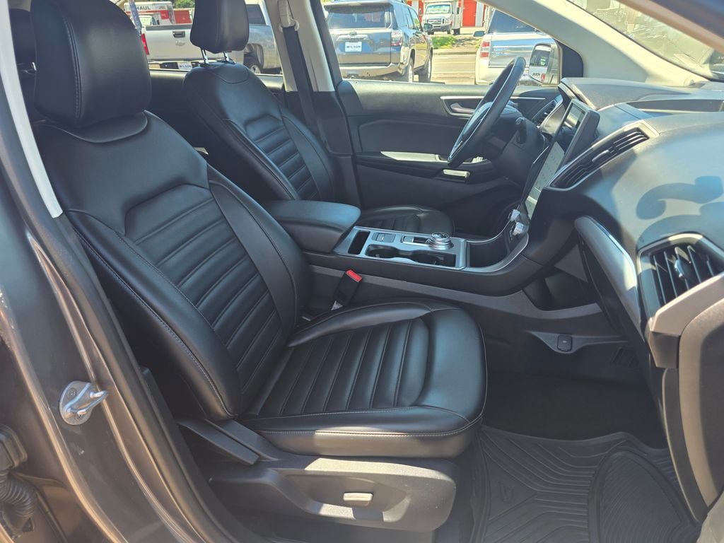 Used 2022 Ford Edge SEL AWD/4WD image 25