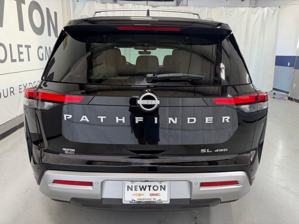 Used 2025 Nissan Pathfinder SL AWD/4WD image 33
