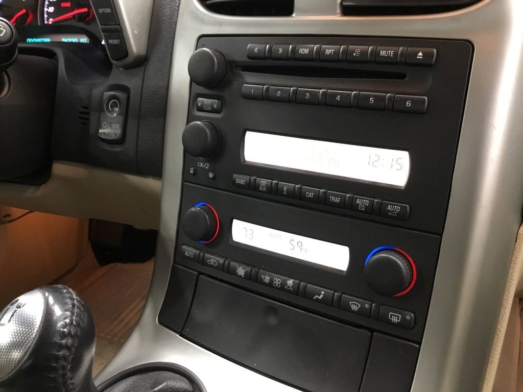 Used 2005 Chevrolet Corvette Coupe w/ Preferred Equipment Group image 19