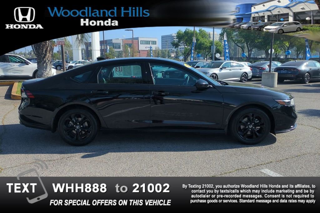 Certified 2025 Honda Accord SE image 4