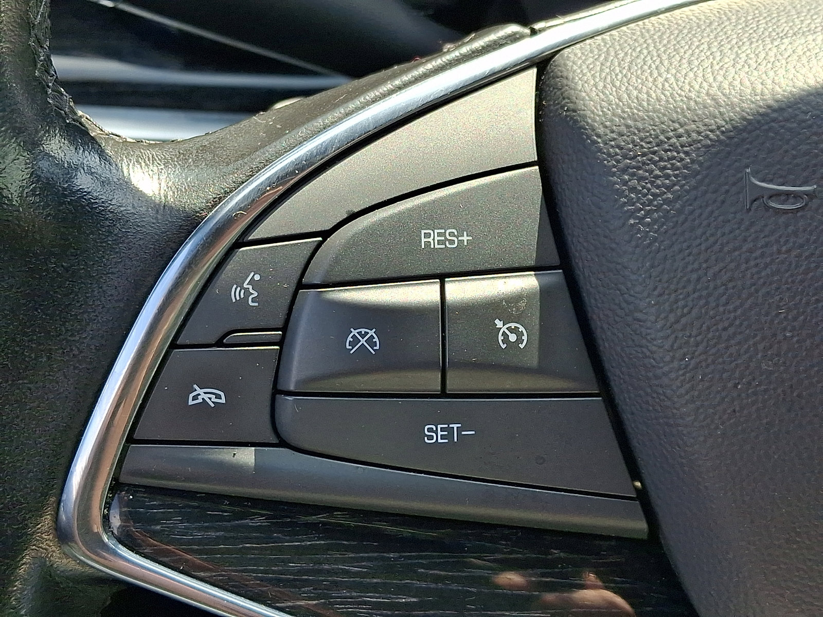 Certified 2020 Cadillac XT5 Premium Luxury image 22