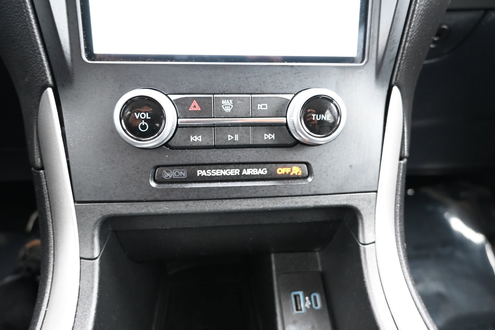 Used 2022 Ford Edge SEL w/ Convenience Package image 15