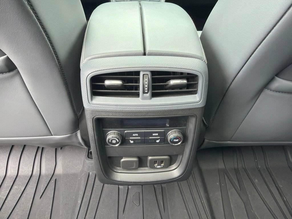 Used 2019 Buick Envision Essence AWD/4WD image 18