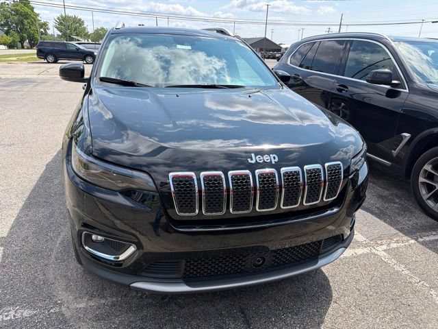 Used 2021 Jeep Cherokee Limited w/ Mopar Interior Package AWD/4WD image 3