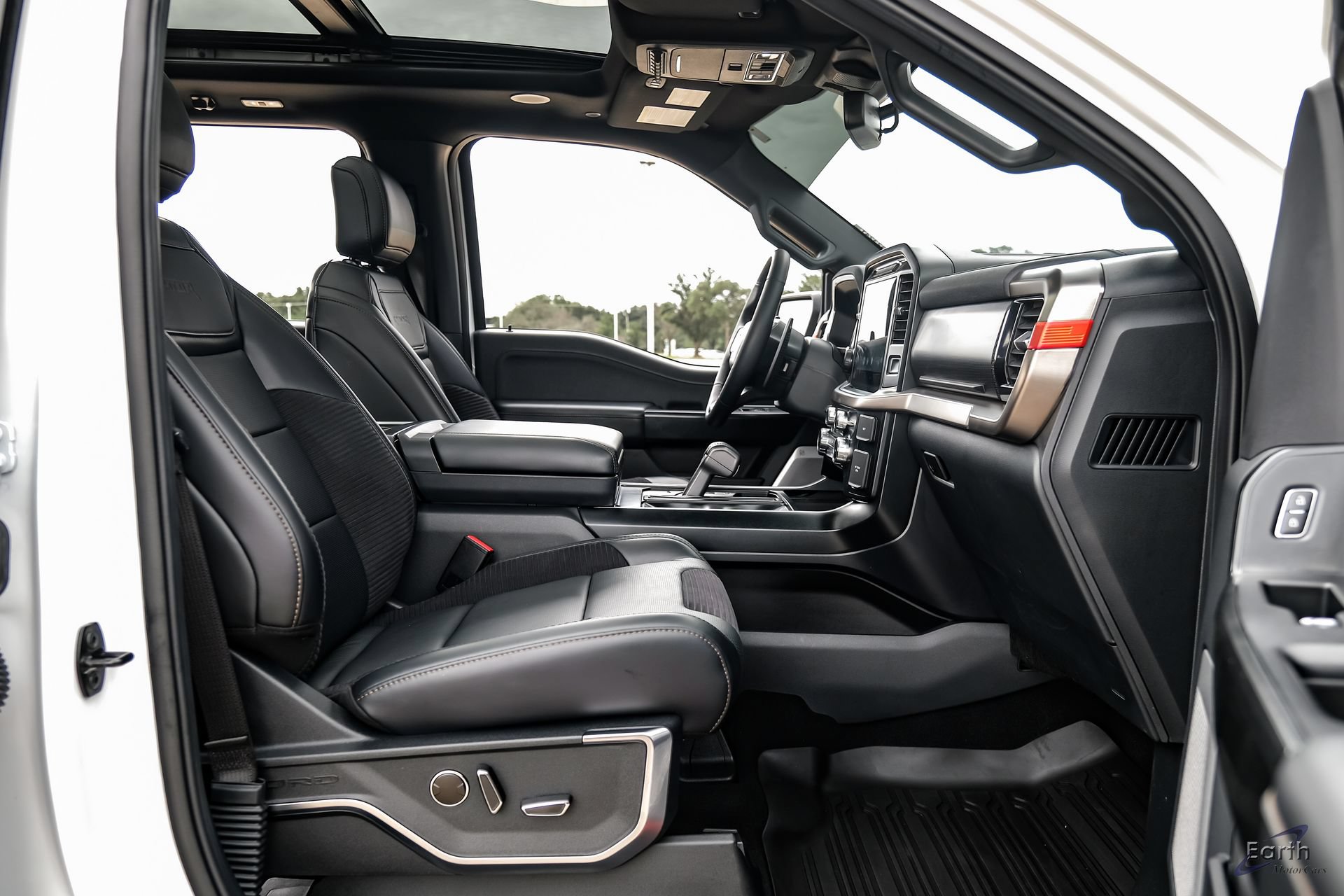 Used 2023 Ford F150 Raptor w/ Raptor 37 Performance Package AWD/4WD image 51