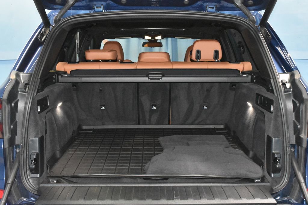 Used 2022 BMW X5 xDrive40i w/ M Sport Package AWD/4WD image 34