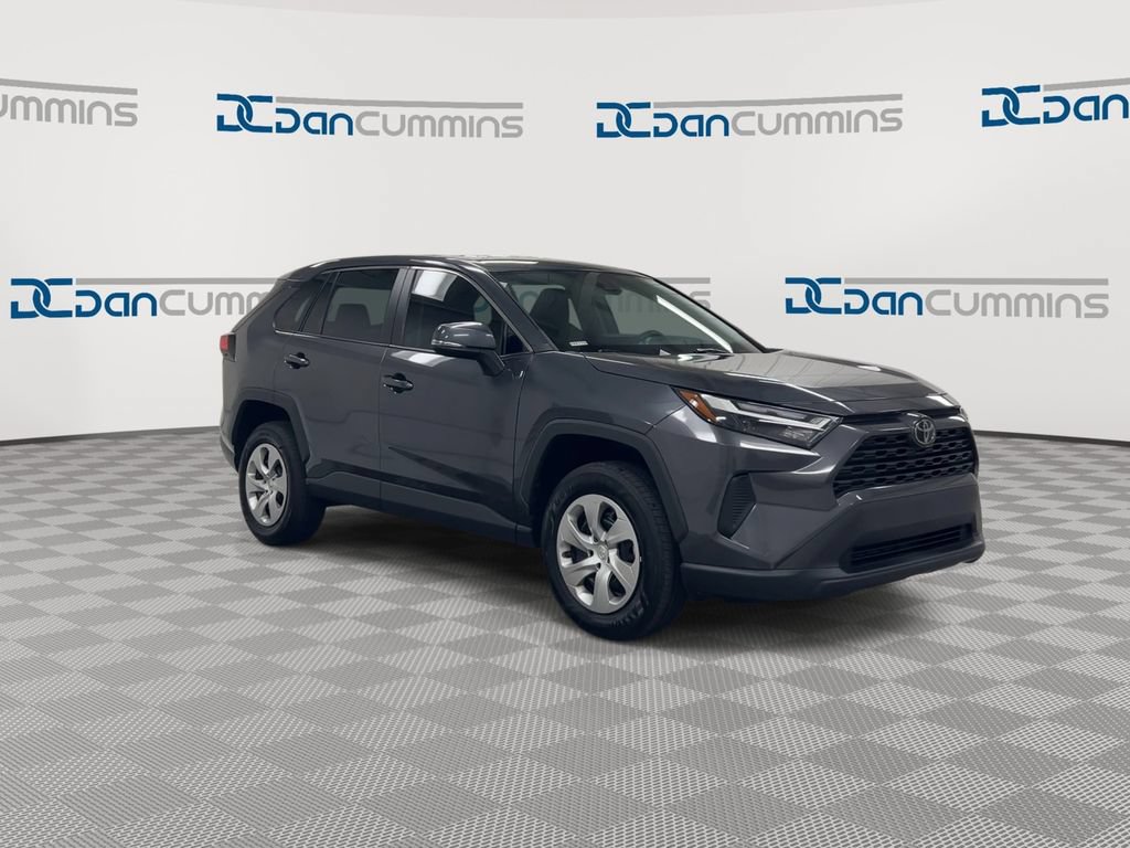 Used 2023 Toyota RAV4 LE AWD/4WD image 2
