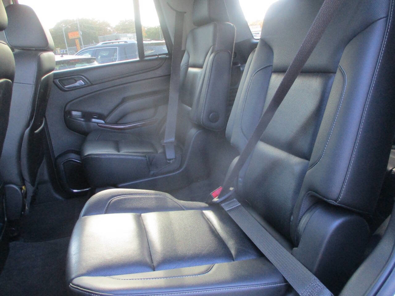 Used 2015 GMC Yukon SLT w/ Open Road Package image 9