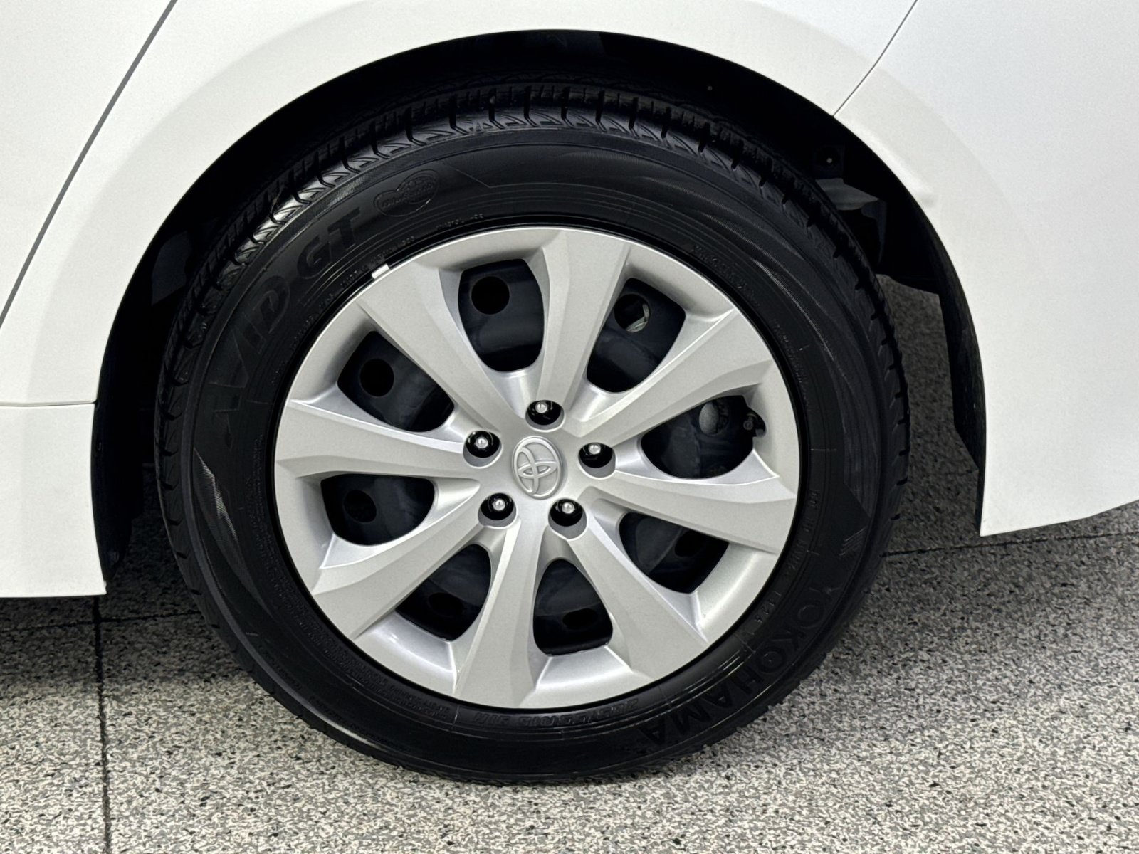 Used 2026 Toyota Corolla LE FWD image 24