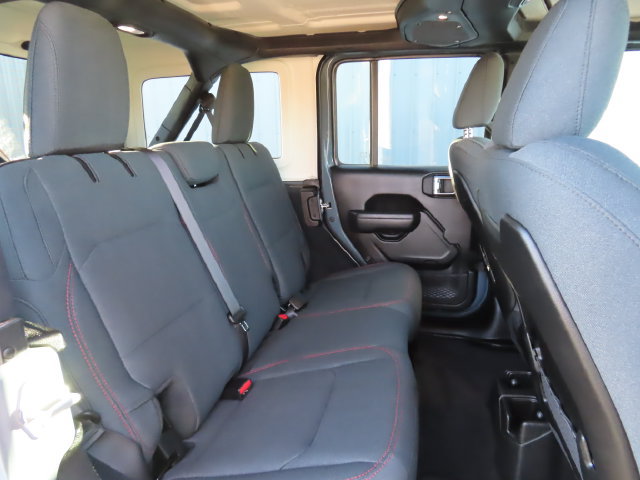 Used 2026 Jeep Wrangler Unlimited Rubicon AWD/4WD image 29