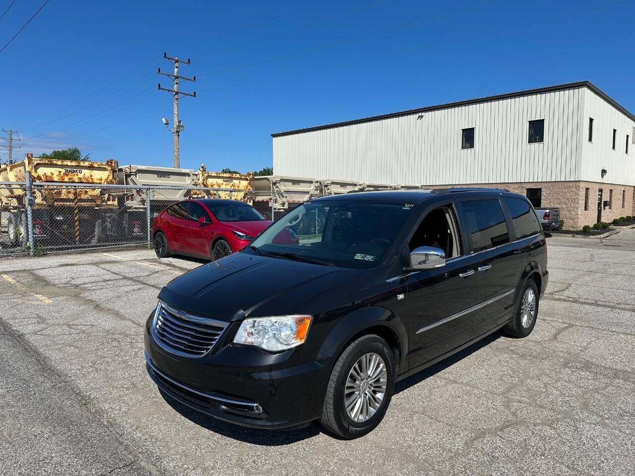 Used 2014 Chrysler Town & Country Touring-L