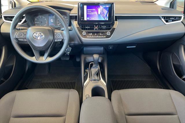 Certified 2025 Toyota Corolla LE image 3