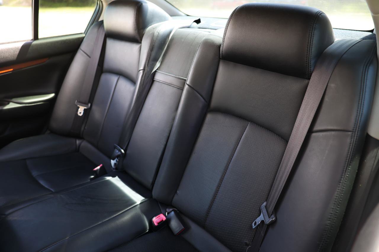 Used 2009 INFINITI G37 Journey w/ Premium Pkg image 8