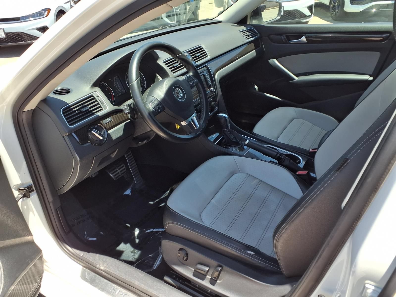 Used 2015 Volkswagen Passat 1.8T Sport FWD image 15