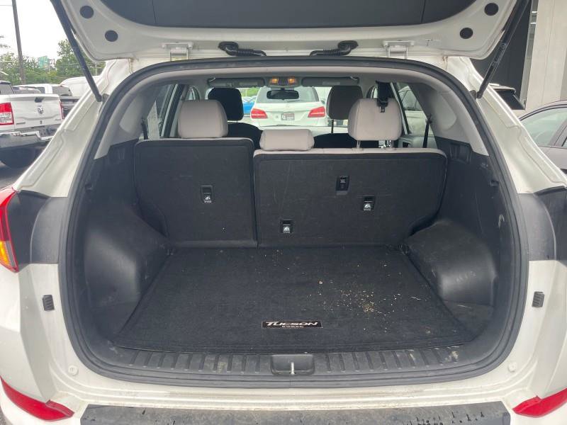 Used 2017 Hyundai Tucson SE image 11