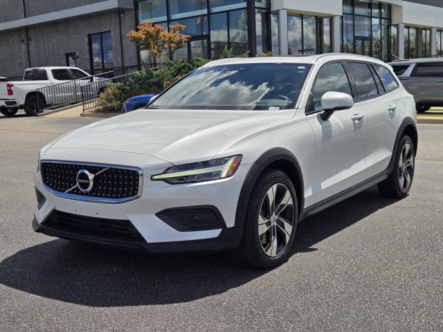Used 2020 Volvo V60 T5 Cross Country