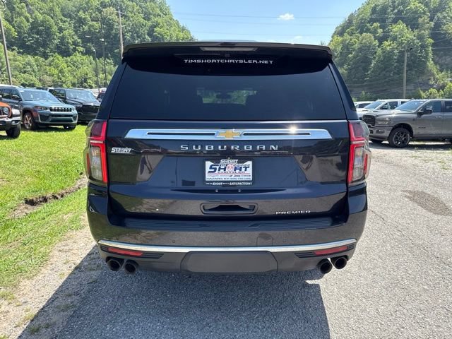 Used 2022 Chevrolet Suburban Premier AWD/4WD image 4