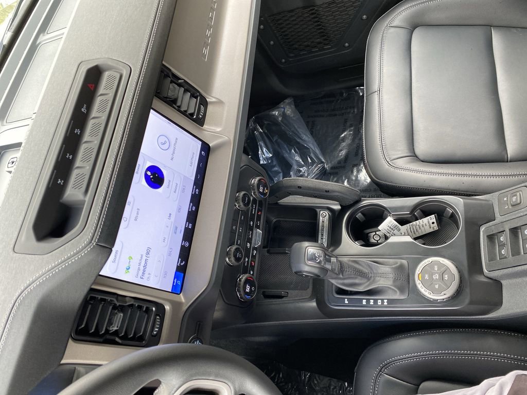 New 2025 Ford Bronco Outer Banks w/ Sasquatch Package image 26