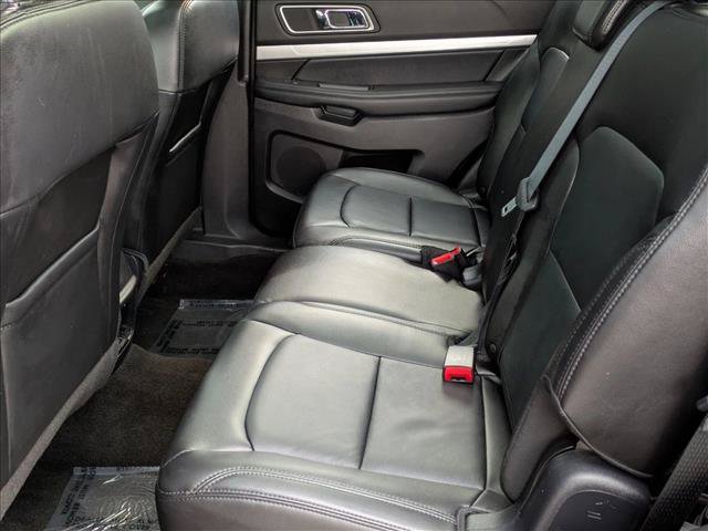 Used 2017 Ford Explorer XLT w/ Equipment Group 202A AWD/4WD image 21