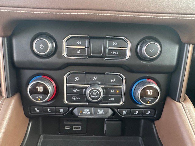 Used 2021 Chevrolet Suburban High Country AWD/4WD image 29