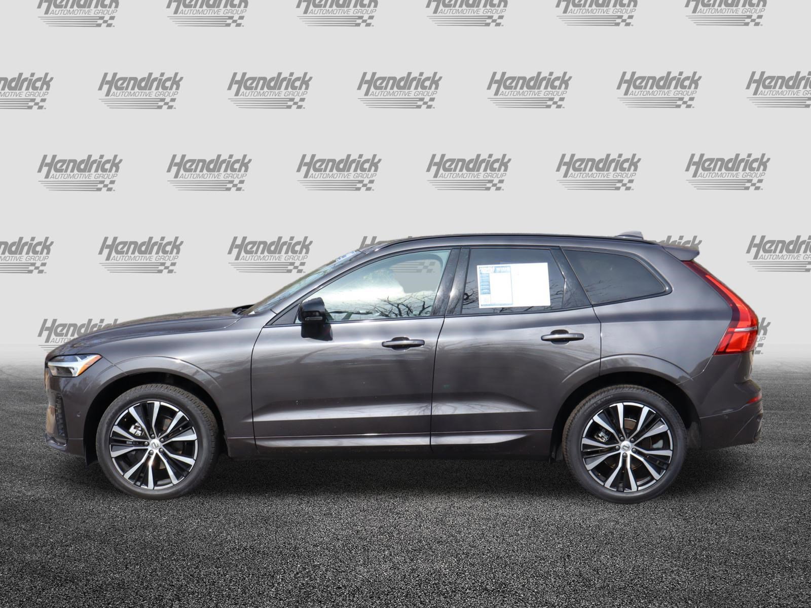 Used 2025 Volvo XC60 B5 Plus image 6