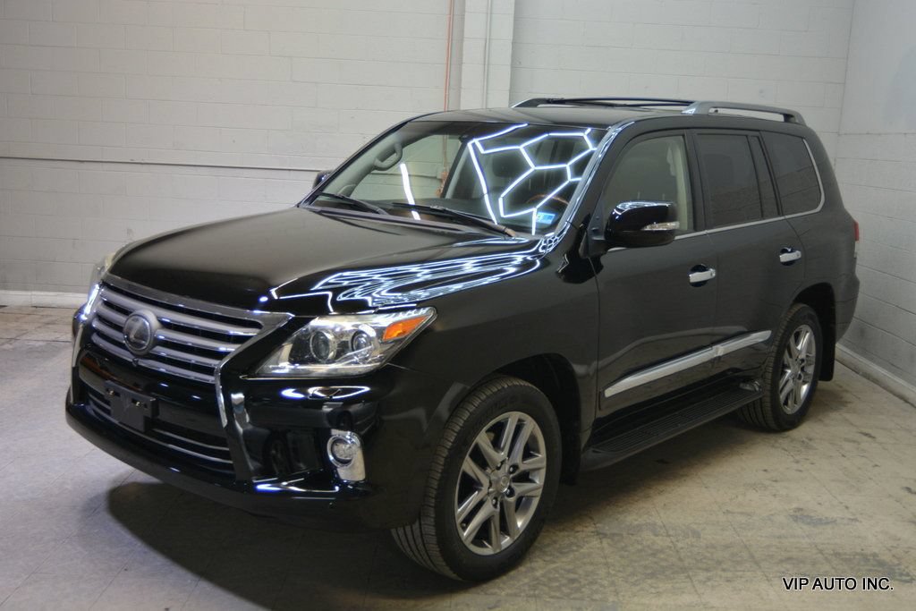 Used 2015 Lexus LX 570 4WD image 3