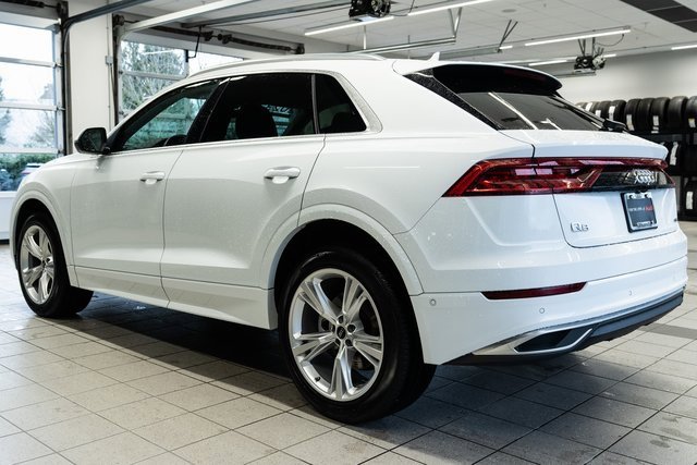 Used 2023 Audi Q8 Premium w/ Convenience Package image 4