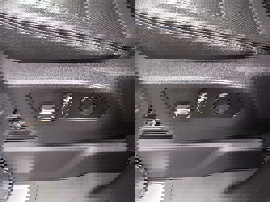 Used 2023 GMC Sierra 1500 Denali w/ Technology Package image 12