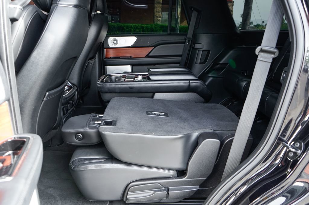 Used 2020 Lincoln Navigator Reserve w/ Equipment Group 208A Reserve image 39